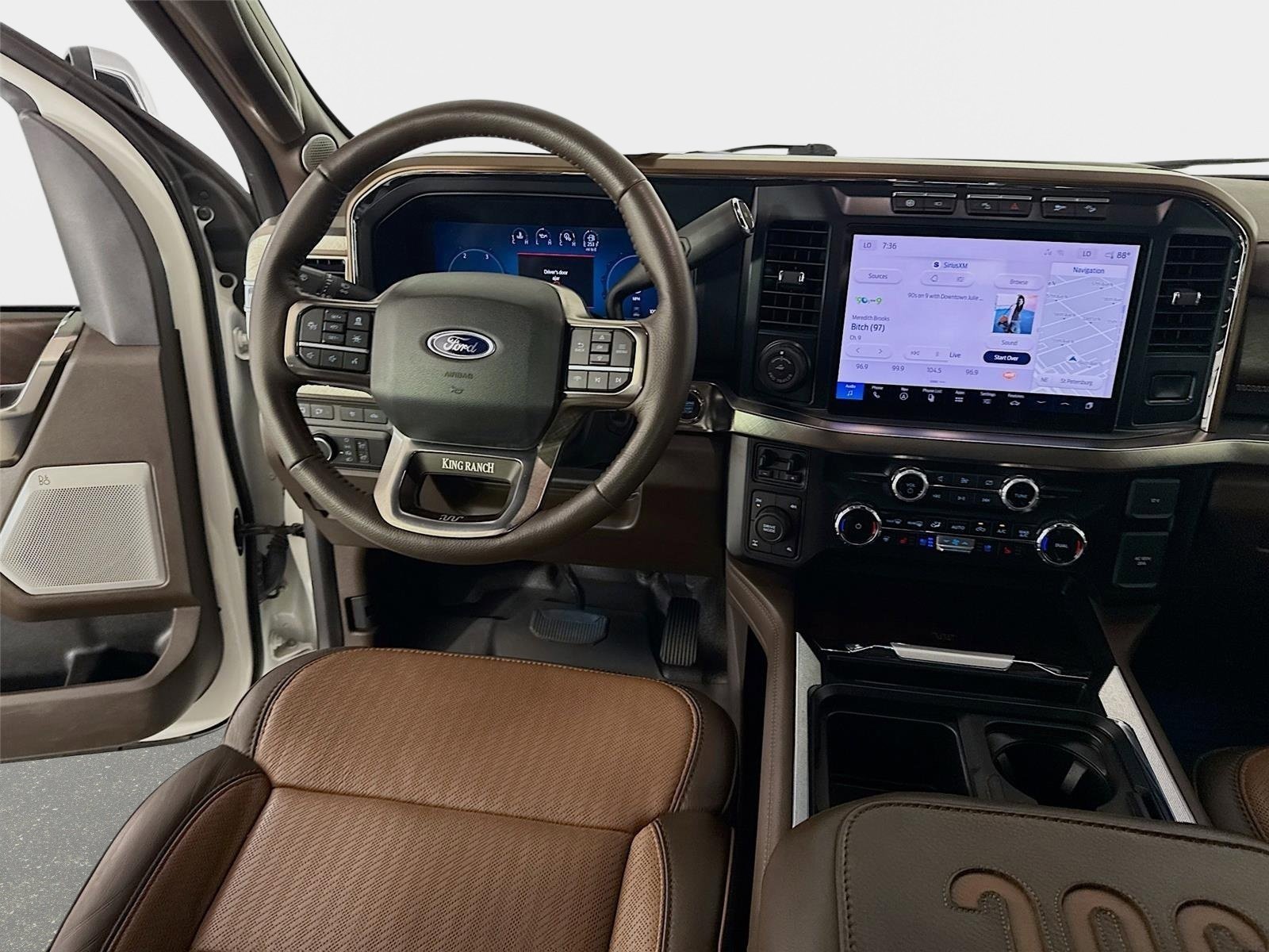 Used 2024 White Metallic Ford King Ranch image 25