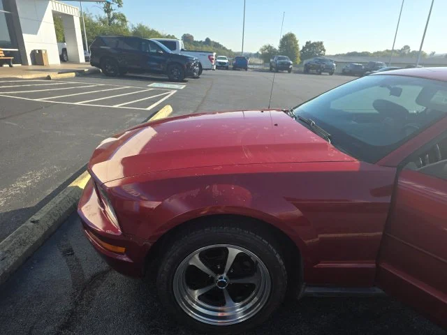 2008 Ford Mustang Deluxe