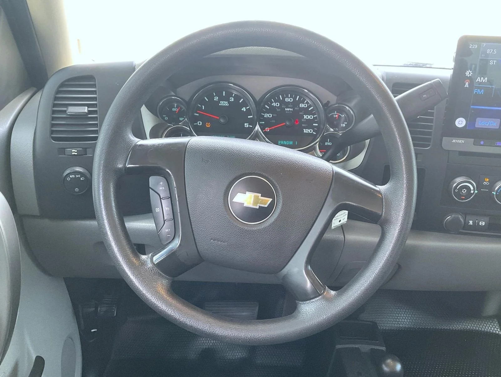 Used 2011 White Chevrolet Work Truck image 13