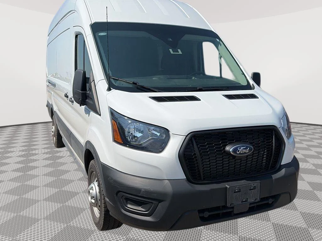 Used 2024 Oxford White Ford  image 2