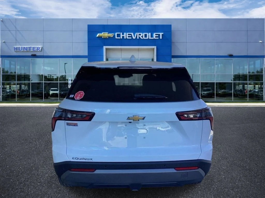 New 2026 Summit White Chevrolet LT image 3