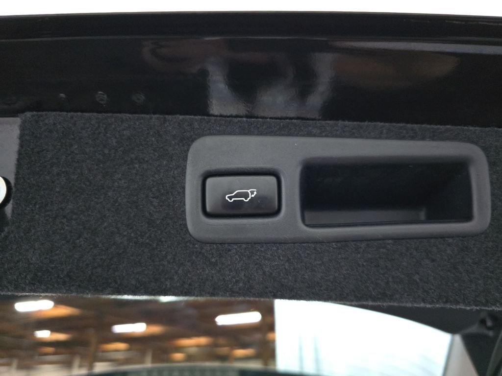 Used 2015 Obsidian Lexus 350 image 13