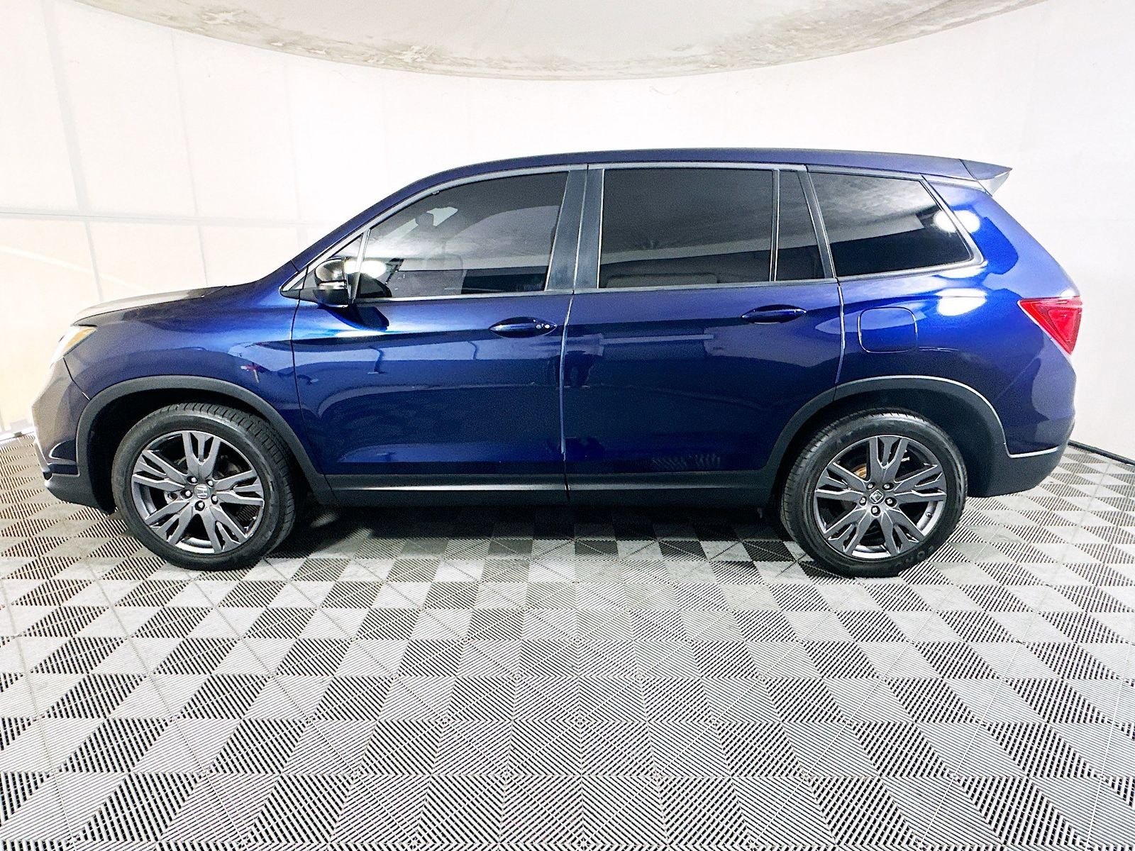 Used 2020  Honda EX-L image 6