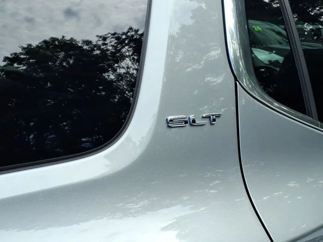 2023 GMC Acadia SLT - Photo 7
