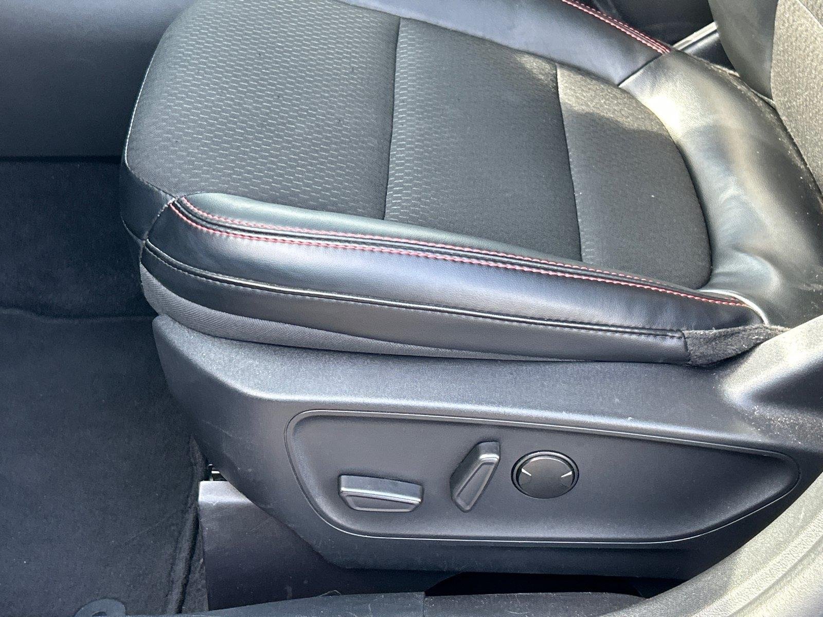 Used 2025 Vapor Blue Ford ST-Line image 14