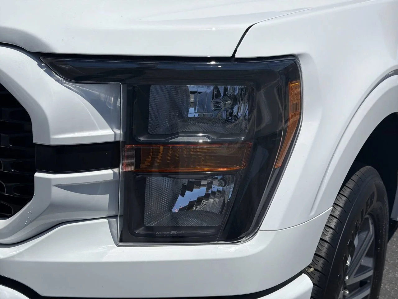 Used 2023 OXFORD WHITE Ford XL image 13