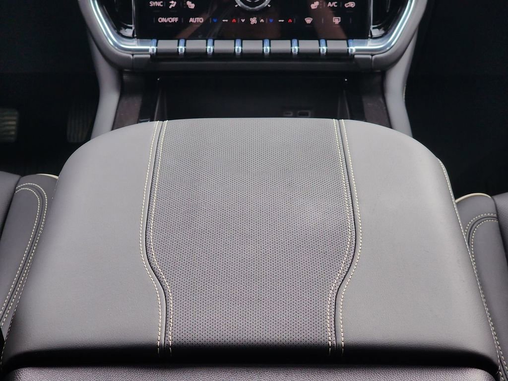 2026 GMC Yukon XL Elevation - Photo 21