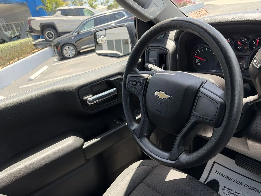 Used 2023 Gray Chevrolet Custom image 15