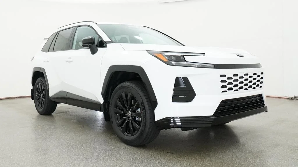 New 2026 Ice Cap Toyota SE image 18