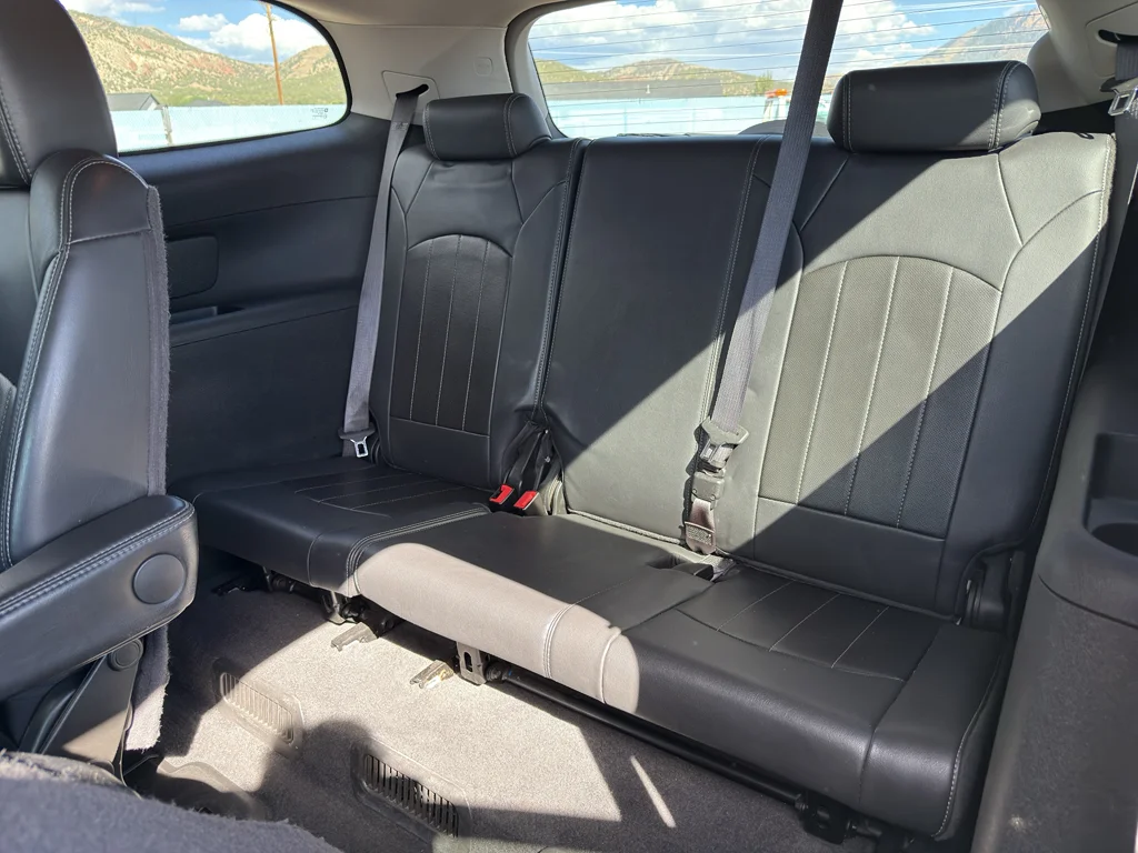 Used 2013 Quicksilver Metallic Buick Leather image 14