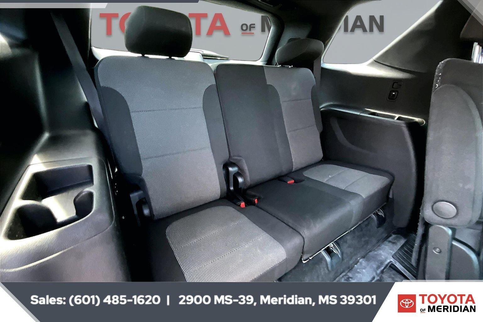 Used 2023 Mosaic Black Metallic Chevrolet LT Cloth image 21