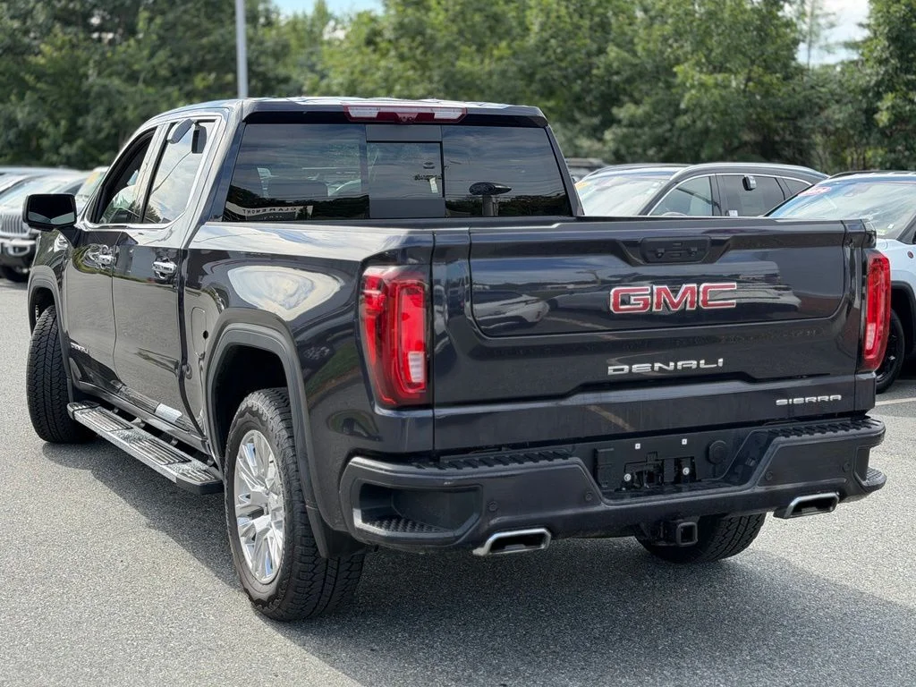 Used 2025 Silver GMC Denali image 3