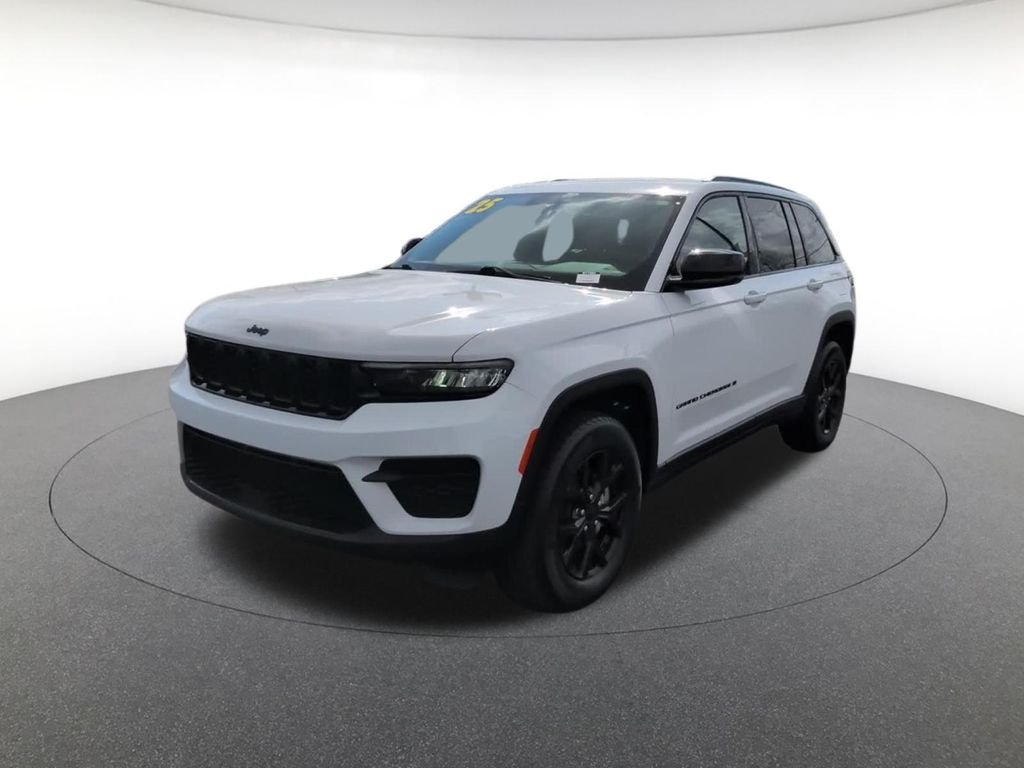 Certified Used 2025 White Jeep Altitude image 14