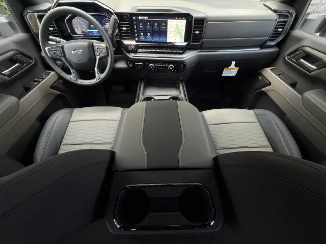 2026 Chevrolet Silverado 2500 HD ZR2 - Photo 11