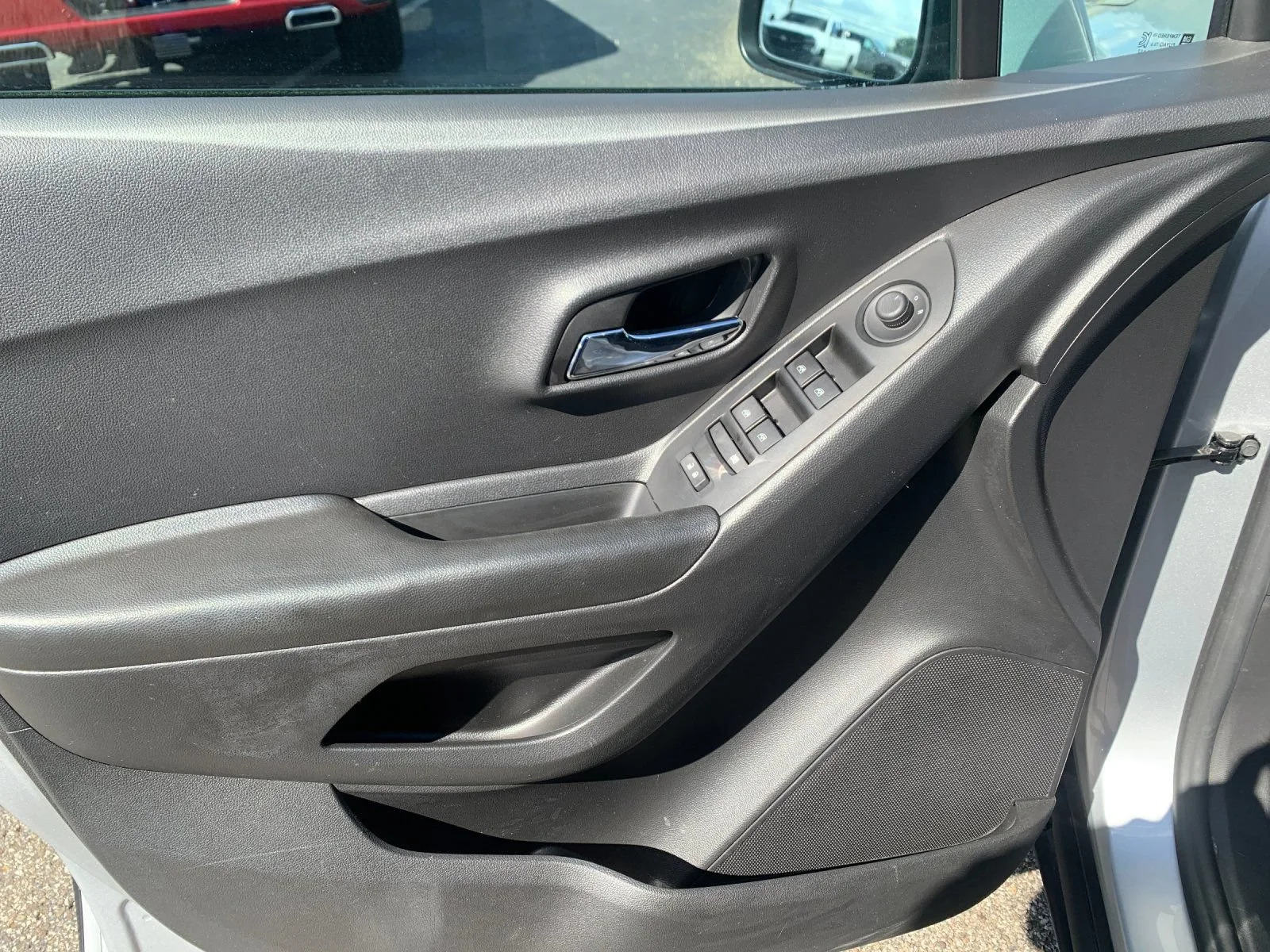 Used 2022 Silver Ice Metallic Chevrolet LS image 11