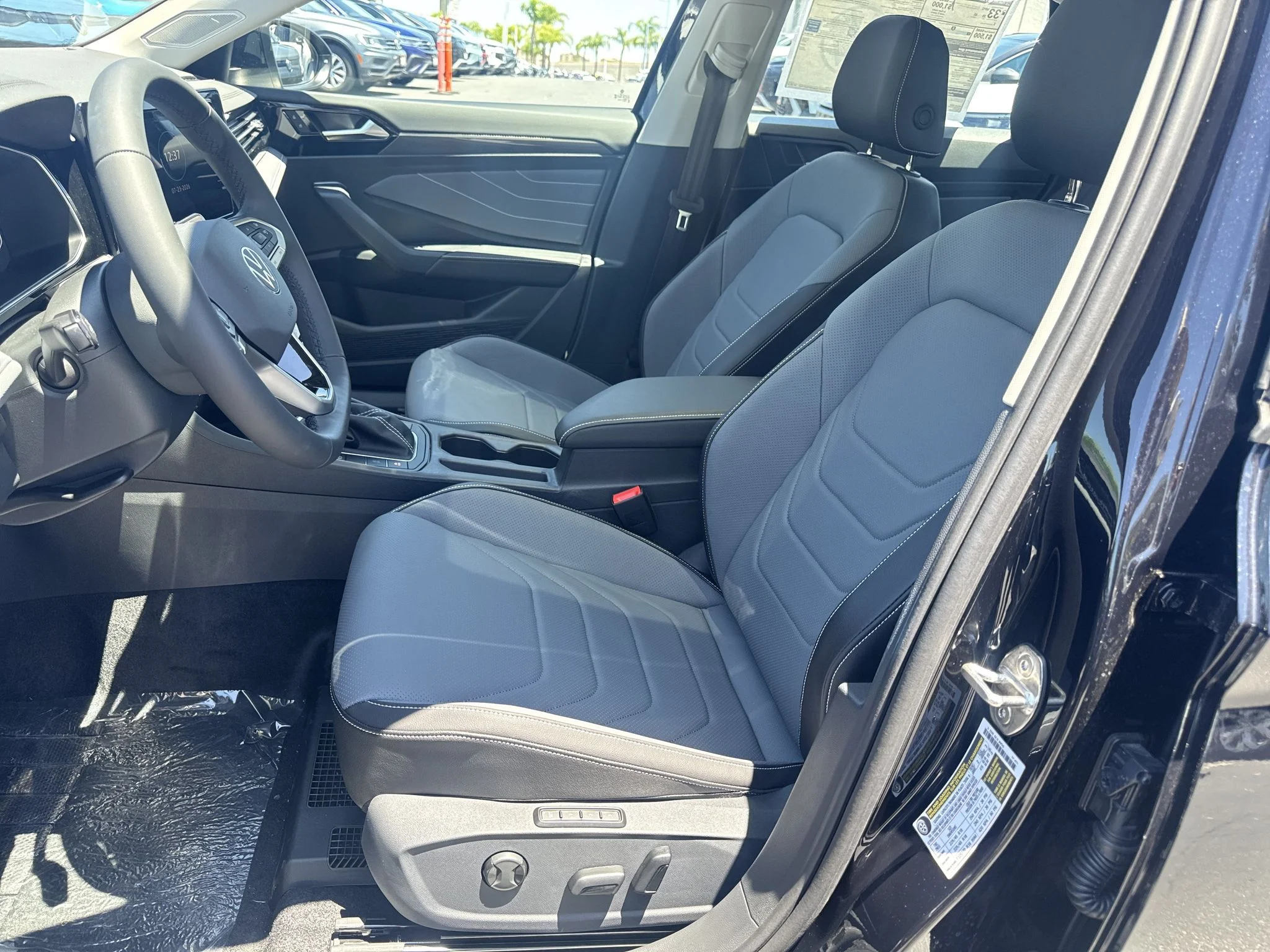 New 2026 Deep Black Pearl Volkswagen SEL image 12