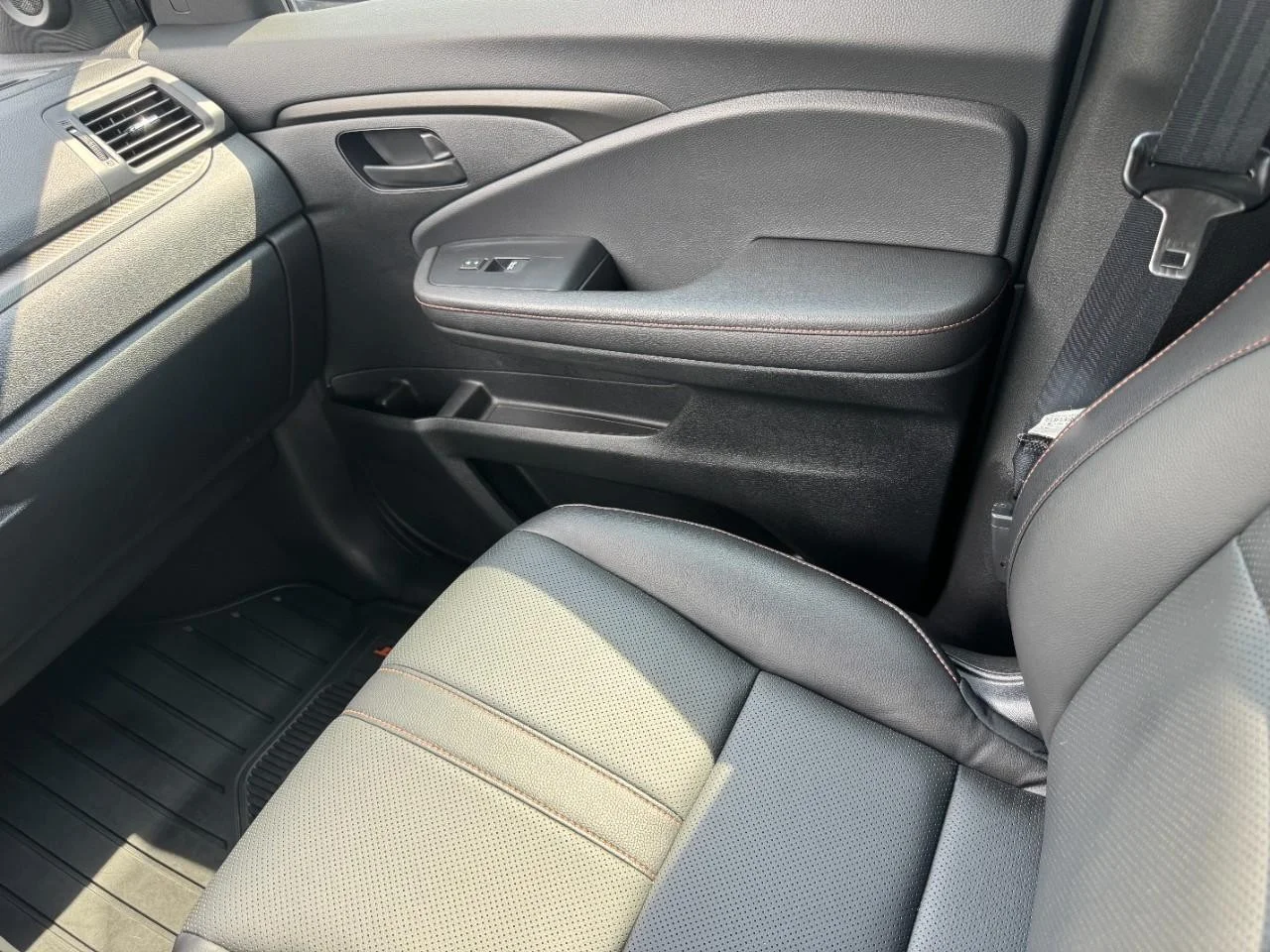 2025 Honda Ridgeline TrailSport - Photo 17