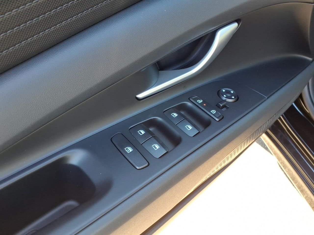 New 2026 Abyss Black Hyundai SE image 11