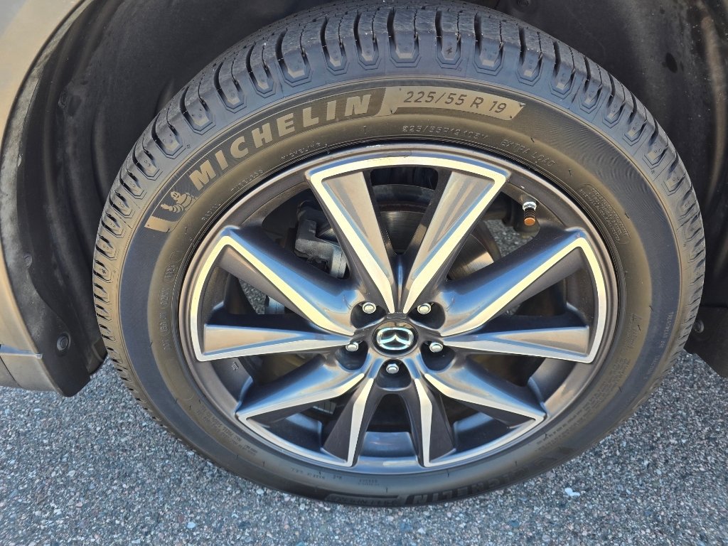 Used 2018 Snowflake White Pearl Mica Mazda Touring image 9