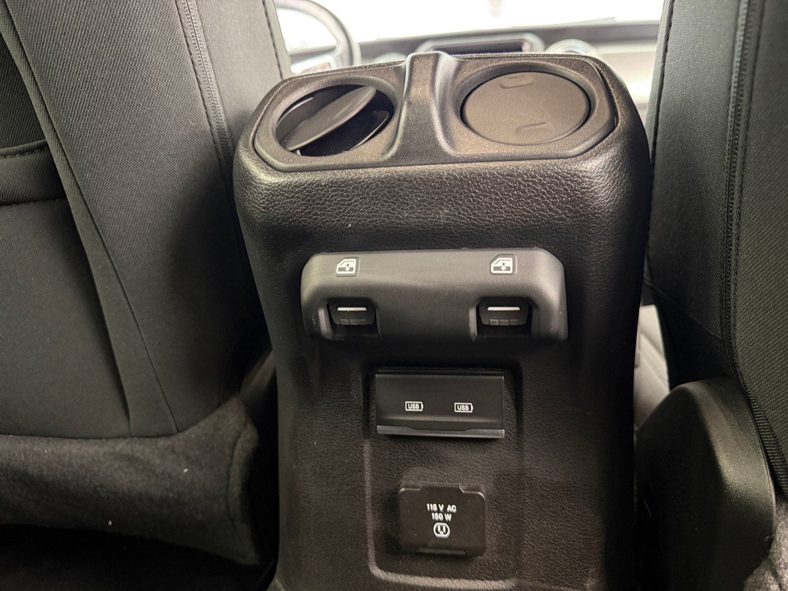 Used 2021 Bright White Clearcoat Jeep Unlimited Sahara image 36