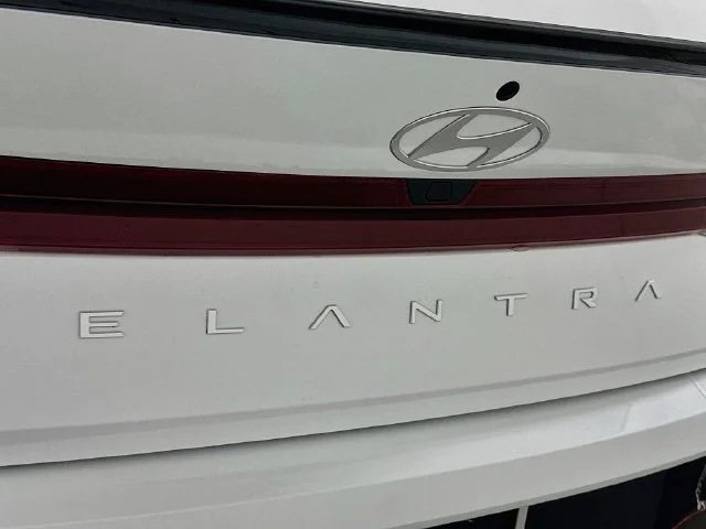 New 2026 White Hyundai SEL Sport image 23