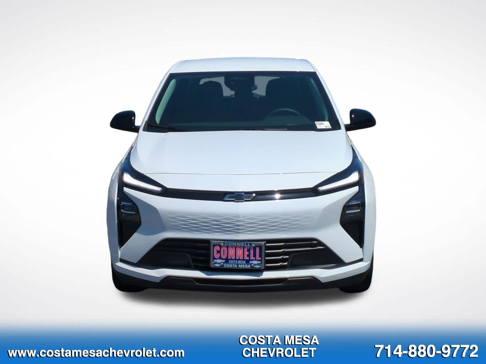 New 2027 Summit White Chevrolet LT image 2