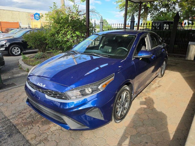 Certified Used 2023 Blue Kia LXS image 1