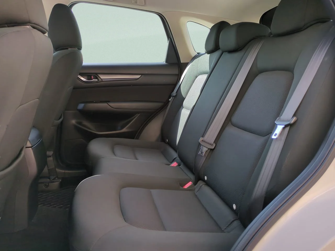 Used 2019 Snowflake White Pearl Mica Mazda Sport image 11