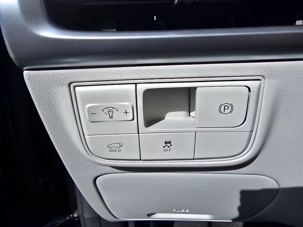New 2026 Phantom Black Hyundai Limited AWD image 18