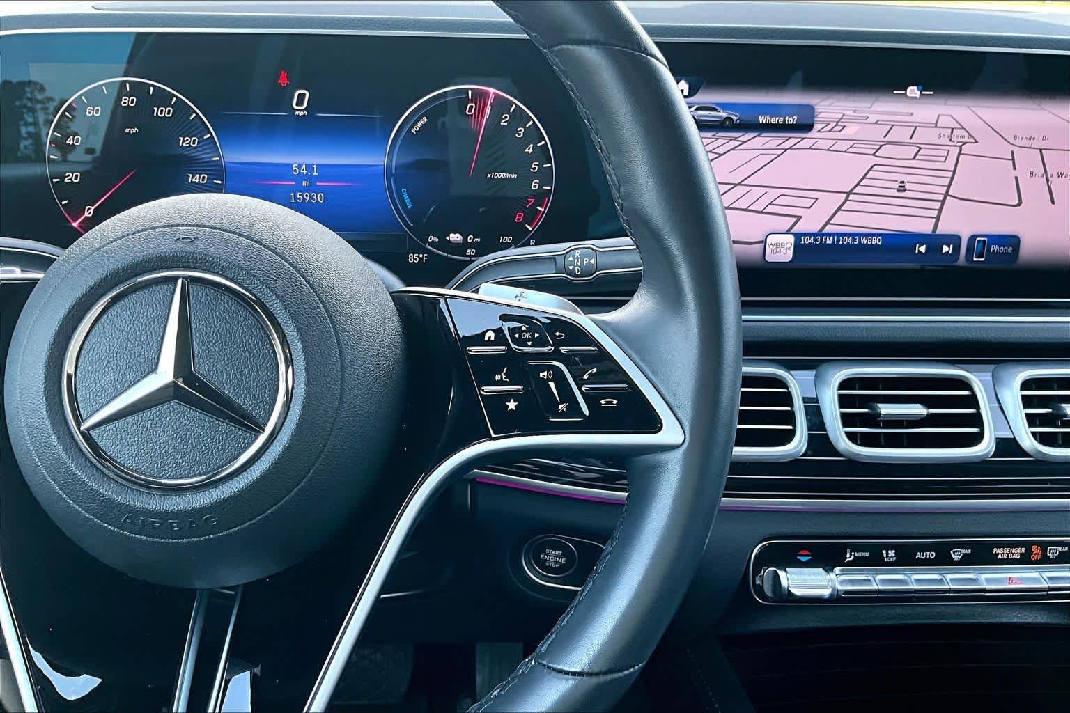 Used 2025 Polar White Mercedes-Benz GLE 450e image 24