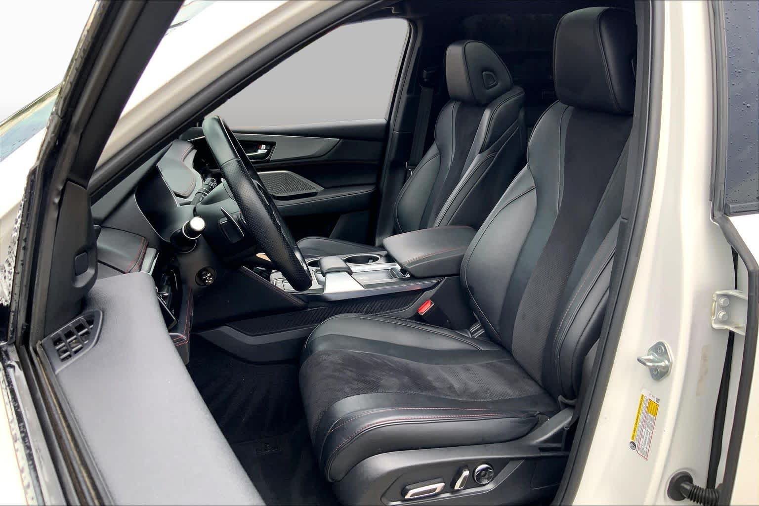 Used 2022 Platinum White Pearl Acura w/A-Spec Package image 8