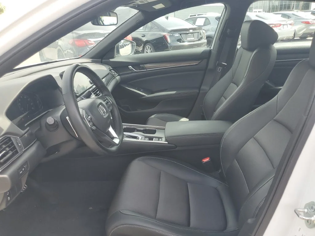 Used 2022 White Honda Sport image 12