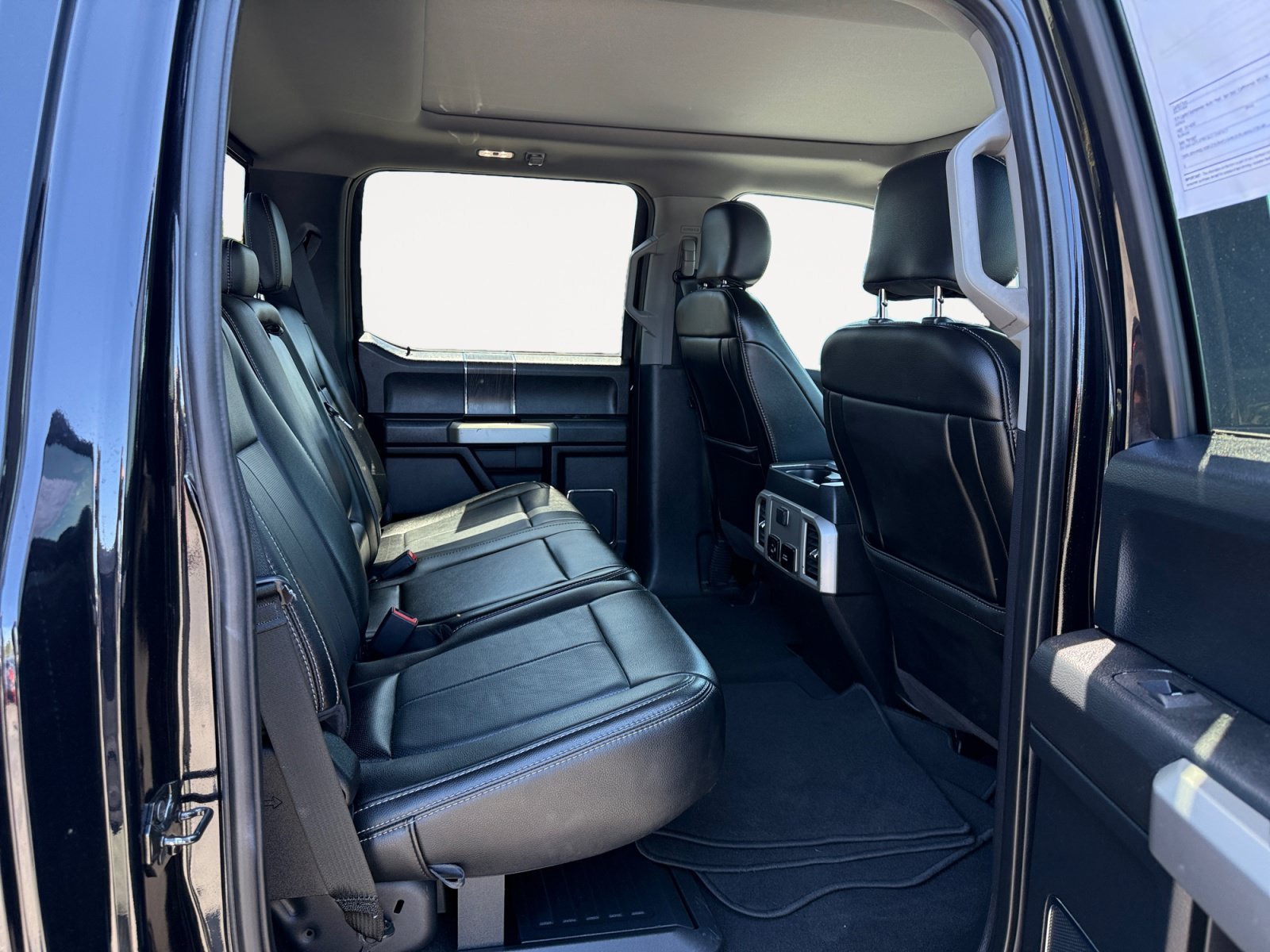 Used 2020 Black Metallic Ford Lariat image 18
