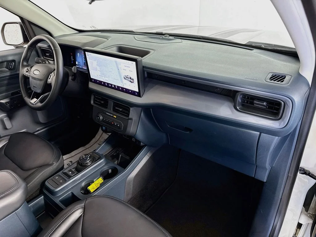 Used 2025 Desert Sand Ford Lariat image 30