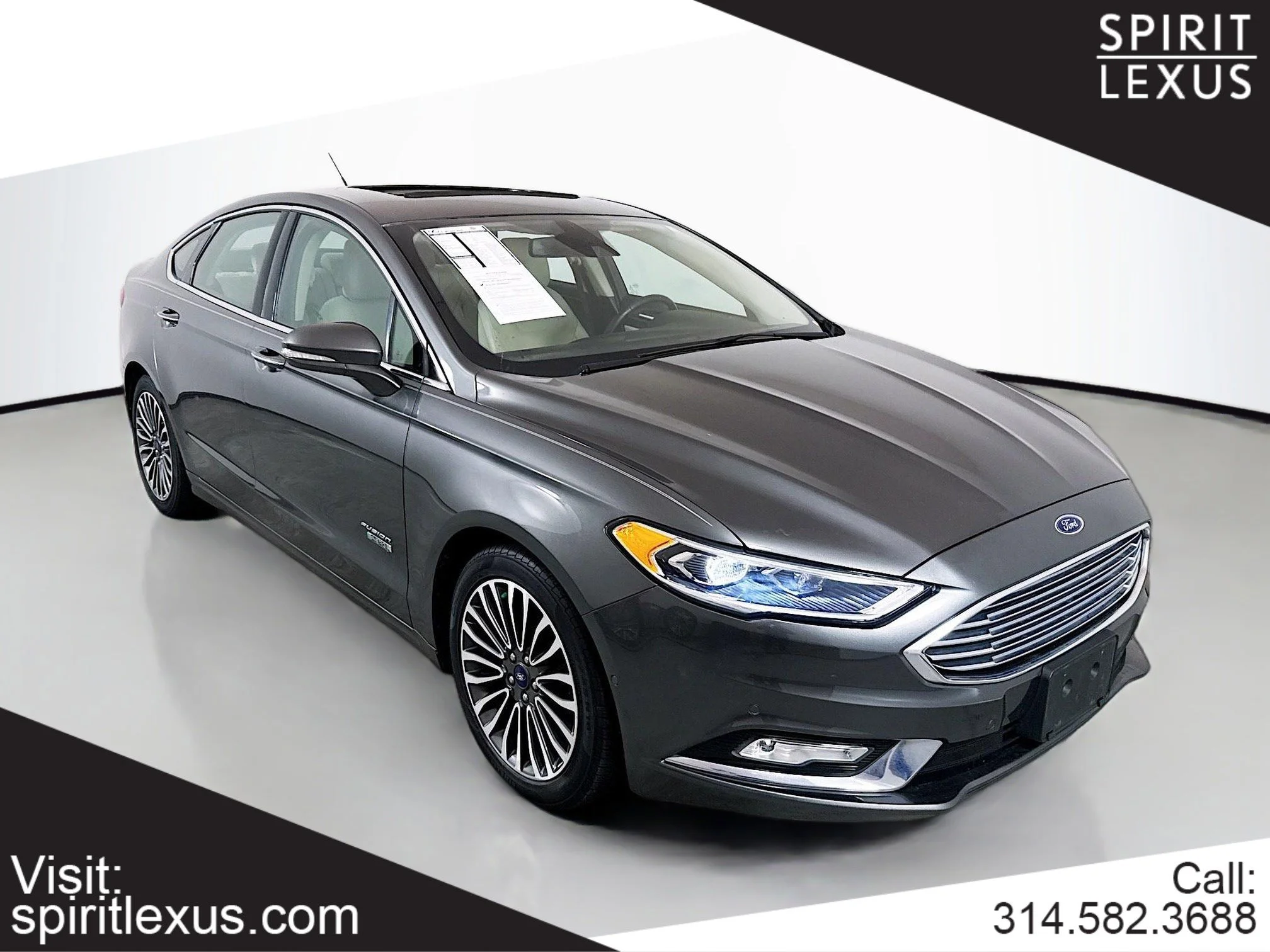 2017 Ford Fusion Plug-In Hybrid Titanium's photo