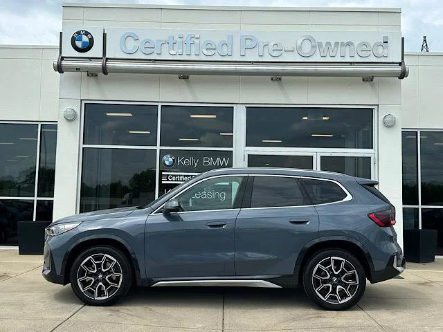 Certified Used 2025 Storm Bay Metallic BMW xDrive28i image 5
