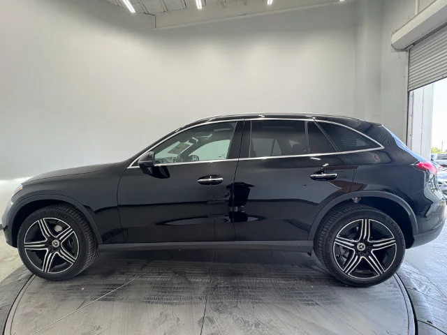 New 2027 Black Mercedes-Benz GLC 300 image 15