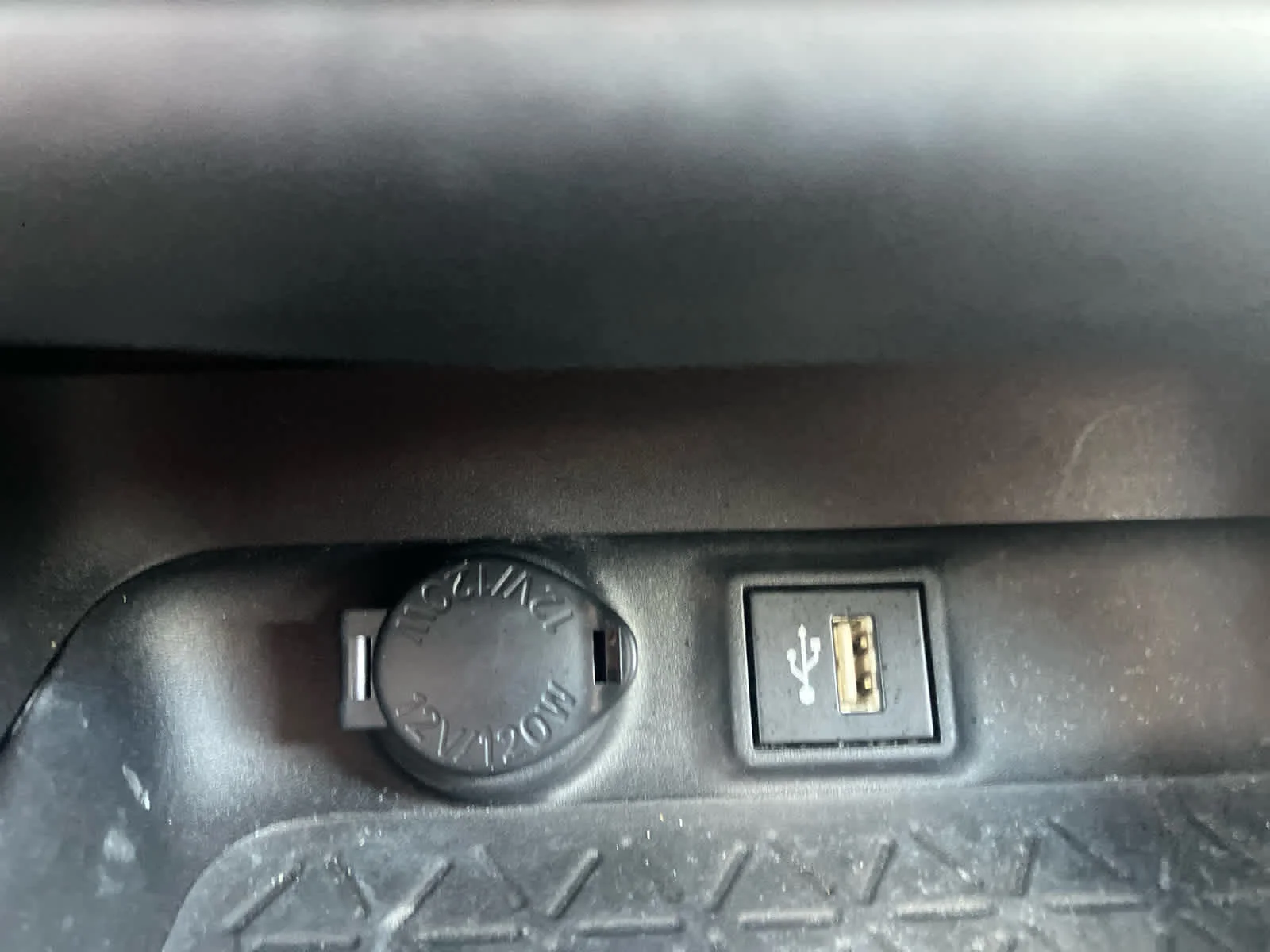 Certified Used 2024 Magnetic Gray Metallic Toyota XLE Premium image 31