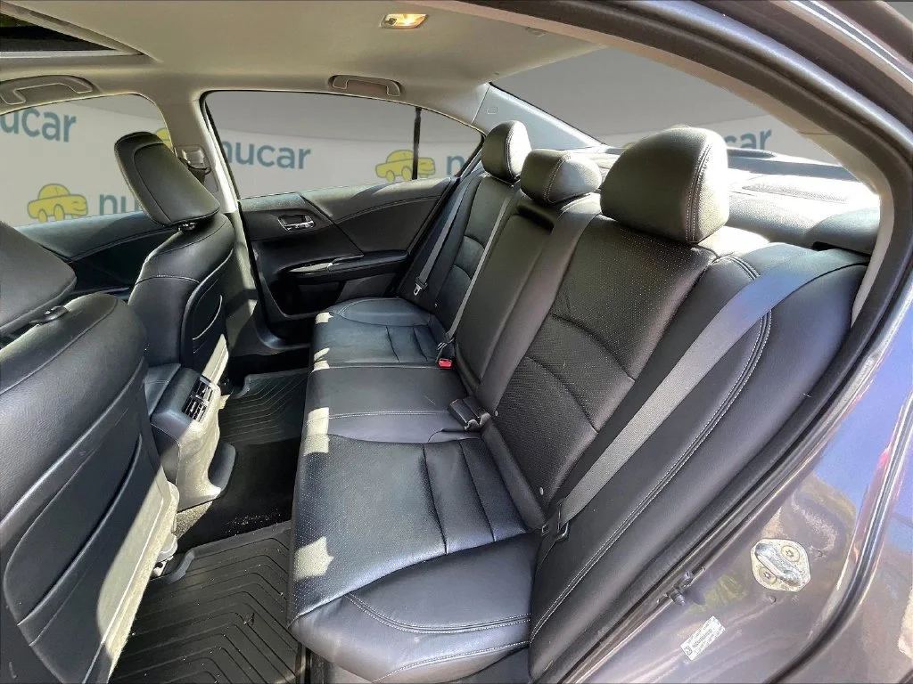 Used 2013 Gray Honda EX-L image 25