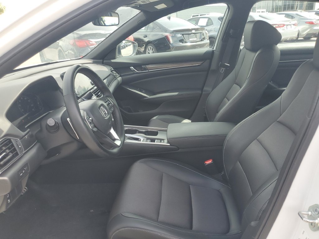 Used 2022 White Honda Sport image 13