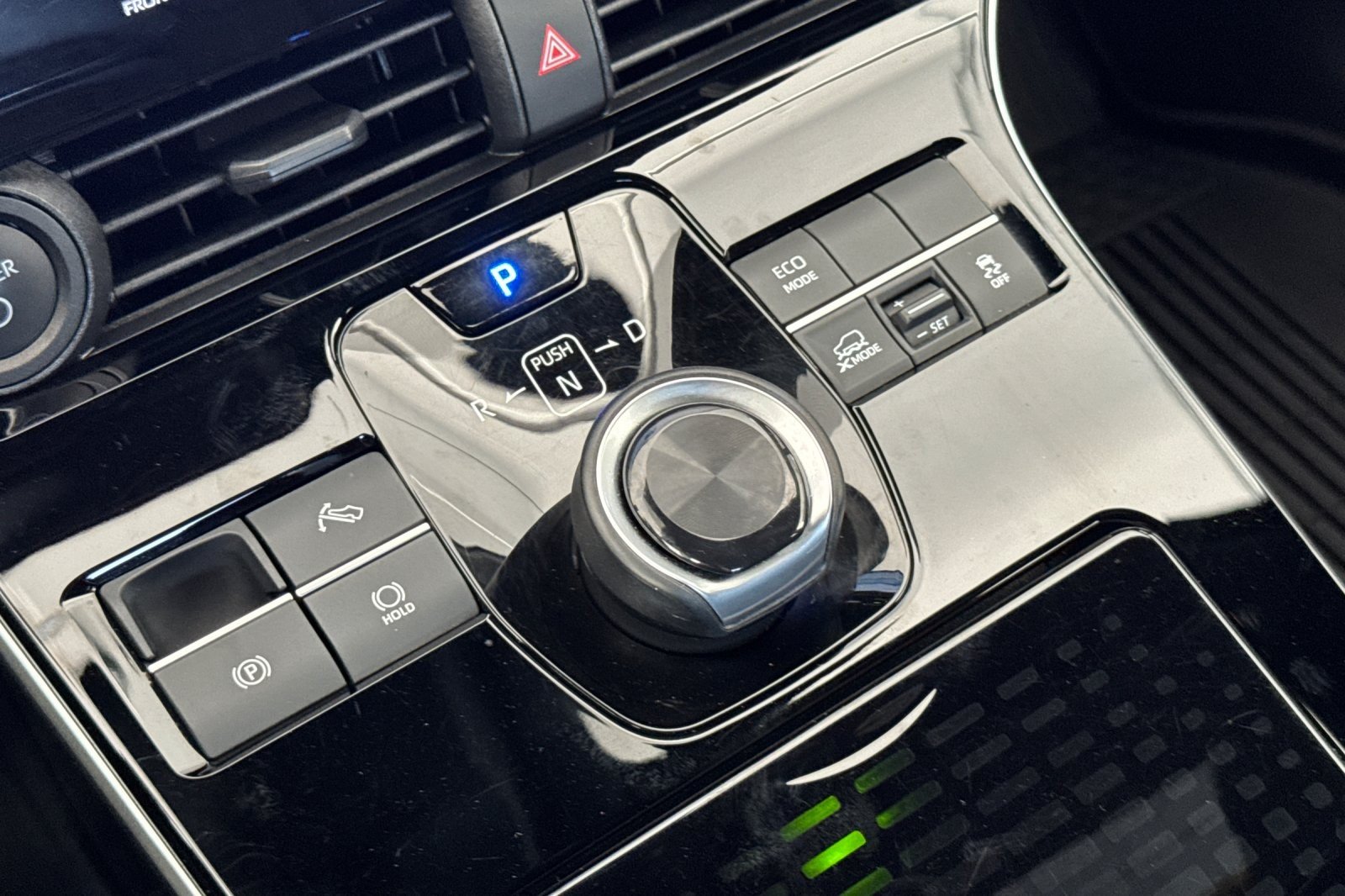 Certified Used 2024 Wind Chill Pearl Toyota XLE image 20