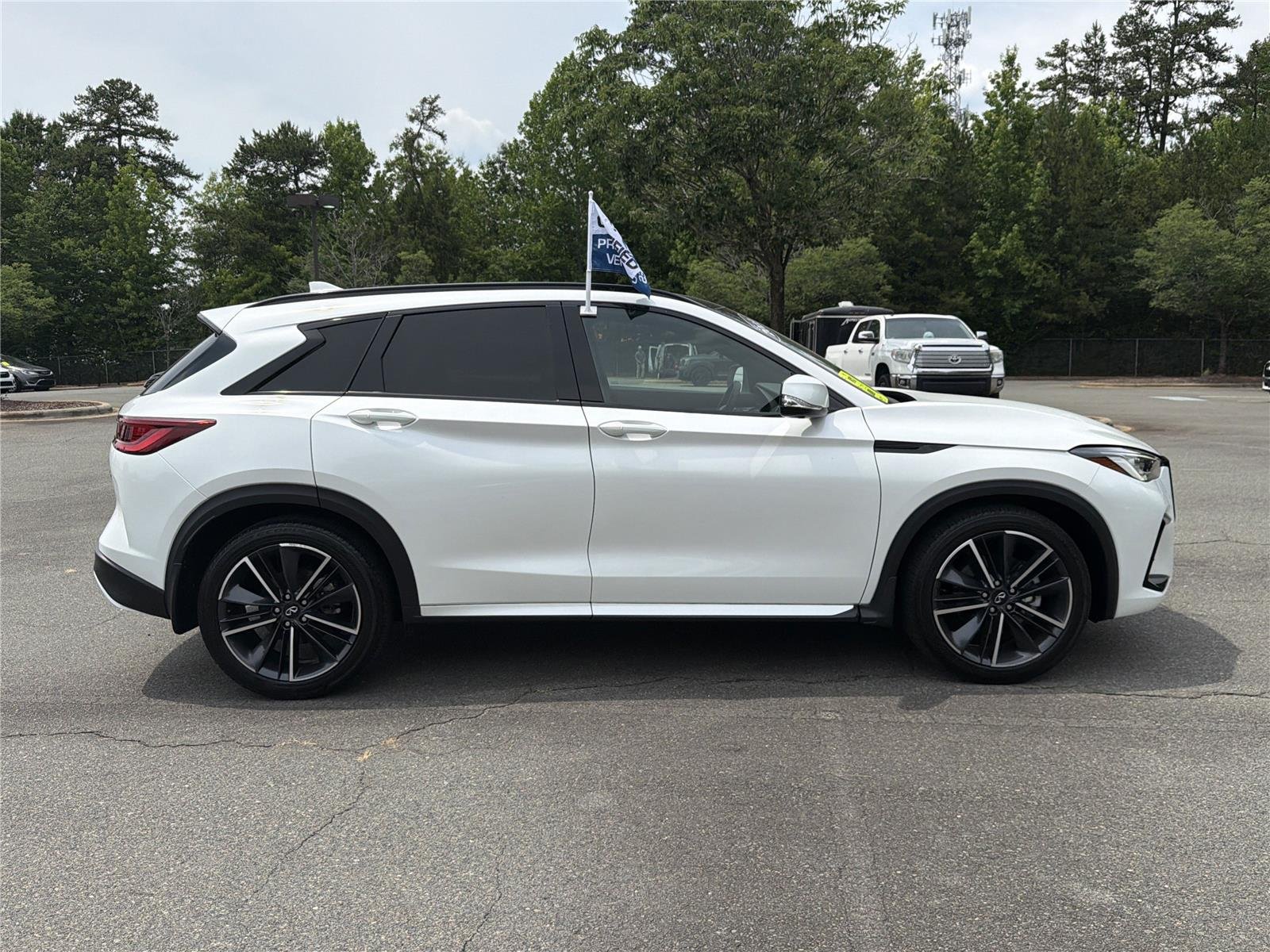 Used 2023 Radiant White INFINITI SPORT image 31