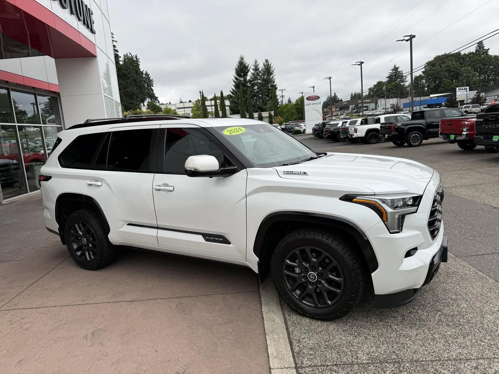 Used 2024 Wind Chill Pearl Toyota Platinum image 9