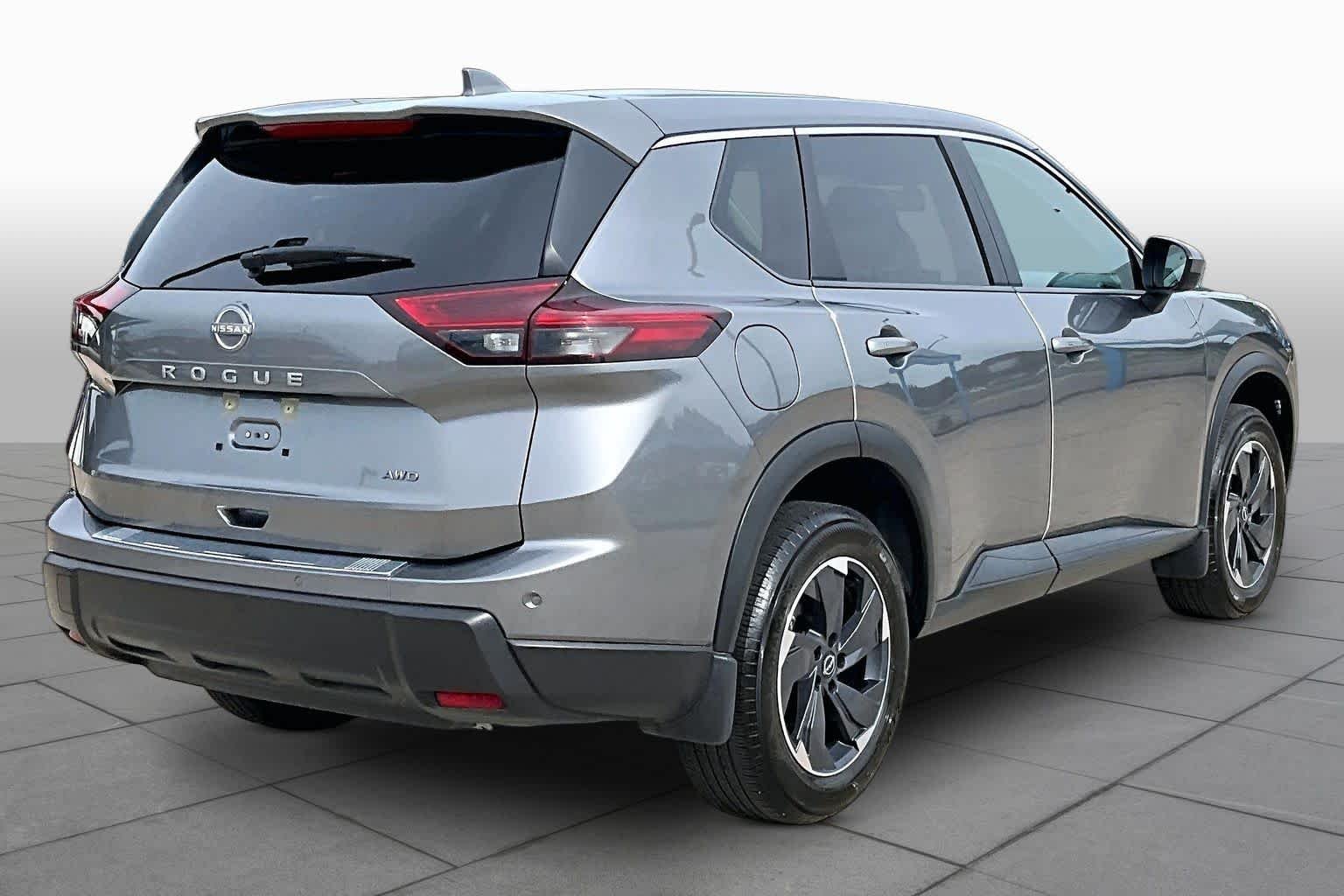 Used 2025 Gun Metallic Nissan SV image 13