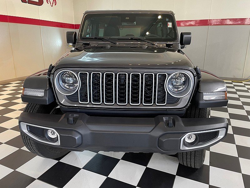 Used 2025 GRAY Jeep Sahara 4 Door 4x4 image 2