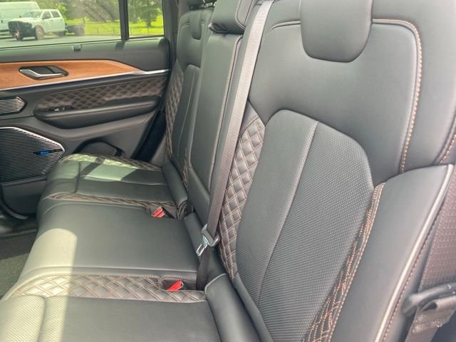 Used 2023 White Jeep Summit Reserve image 32
