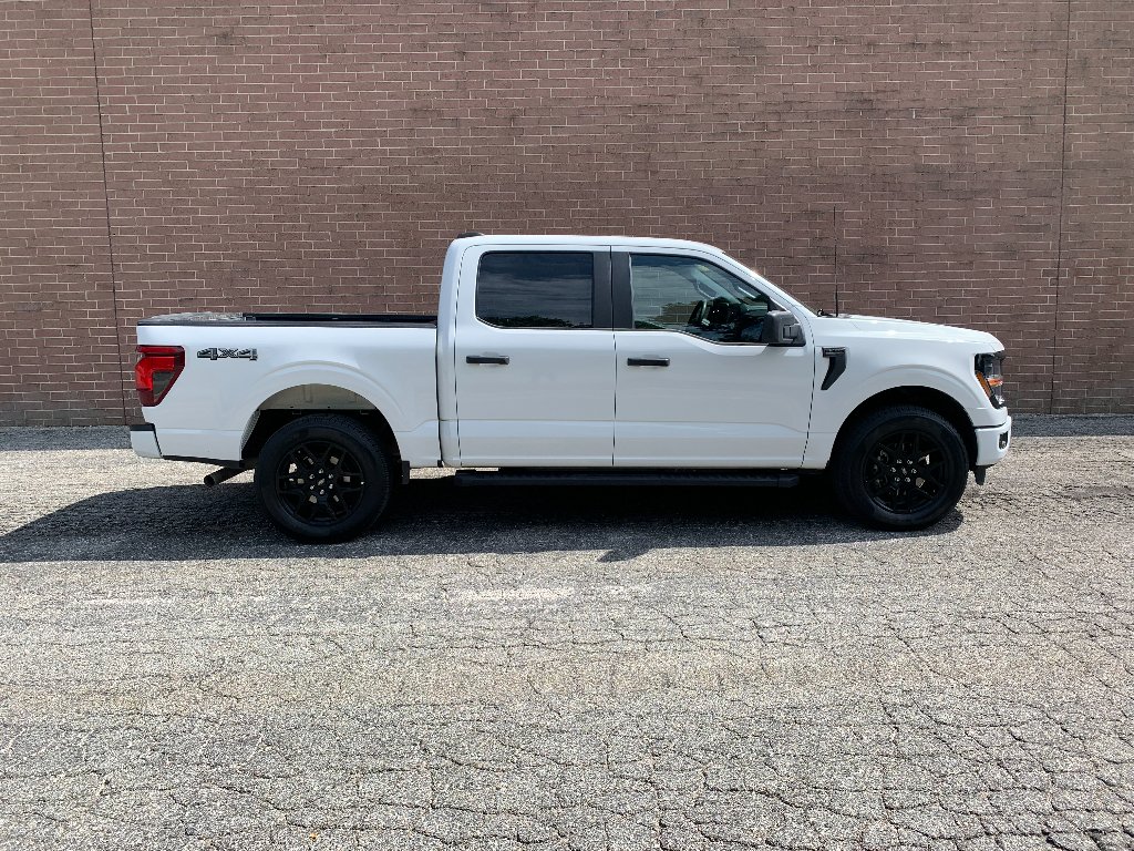 Used 2024 Oxford White Ford STX image 7