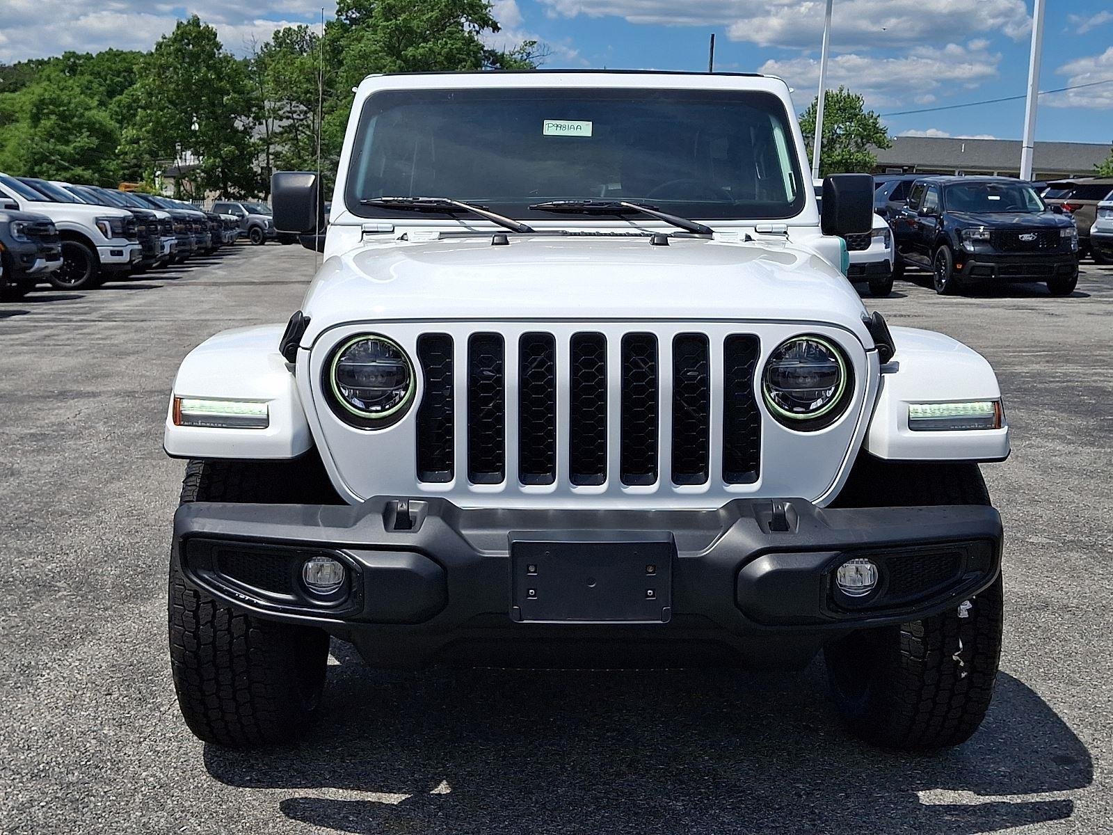 Used 2021 Bright White Clearcoat Jeep Unlimited Sahara image 2