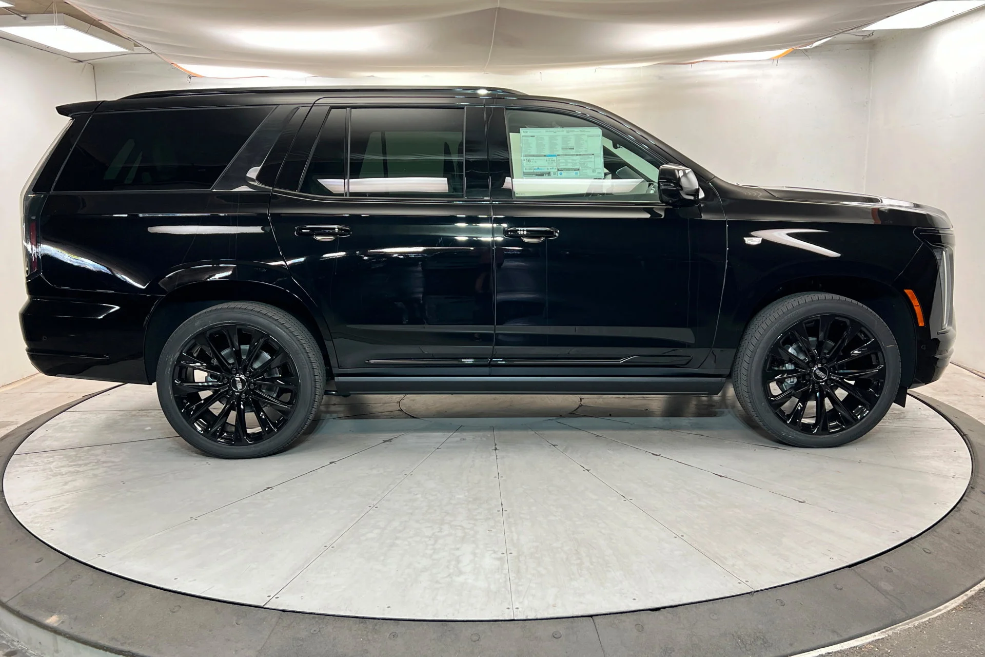2026 Cadillac Escalade Platinum Sport - Photo 6