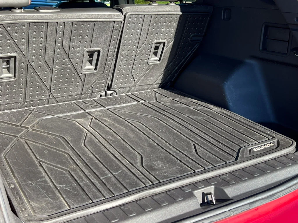 Used 2023 Red Chevrolet RS image 42